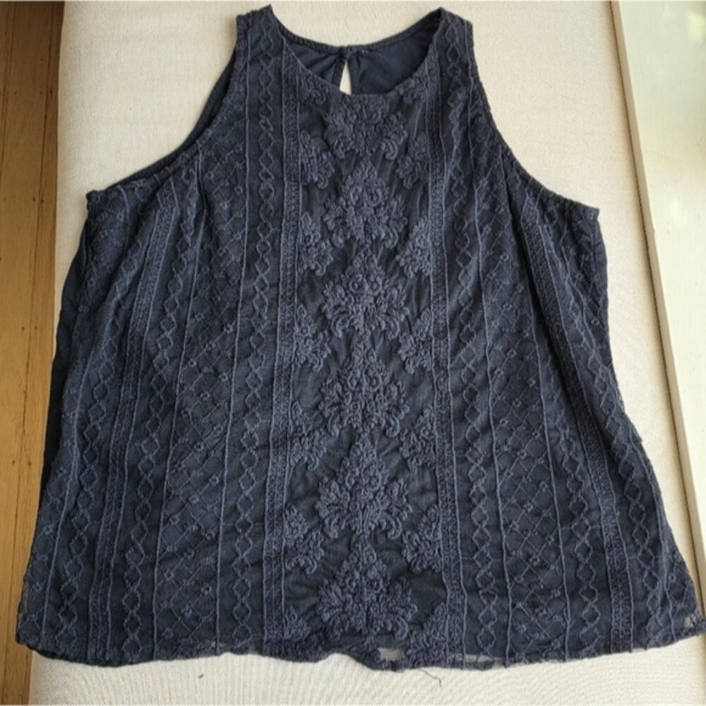 🍄Black Lacy Tank Tip Size XL